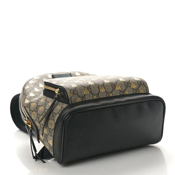 Gucci GG Supreme Monogram Bees Print Small Day Backpack  display picture 1