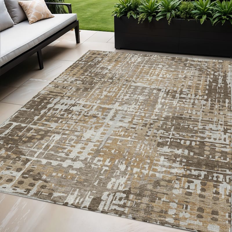 HomeRoots Geometric Transitional Rectangle Outdoor Rug - 5' X 8'