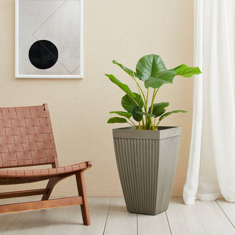 Glitzhome Oversized Eco-Friendly PE Tall Planter Porch Flowerpot (Set of 2)