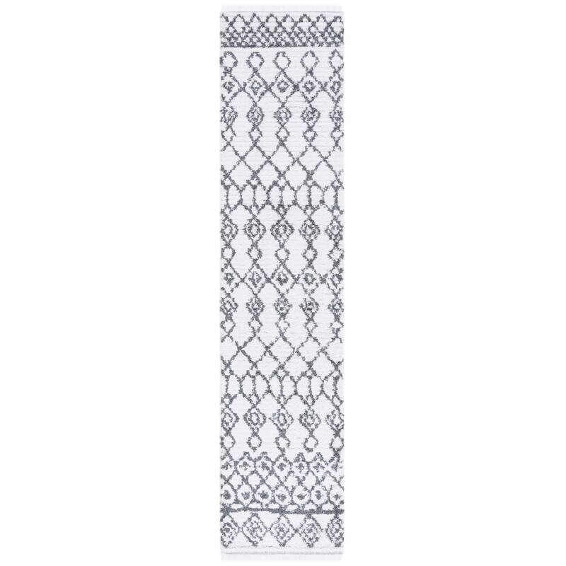 SAFAVIEH Augustine Teodosia Moroccan Boho Fringe Rug