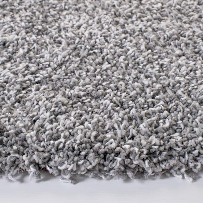 SAFAVIEH Evolution Shag Gwenaele Solid 1.8-inch Thick Rug