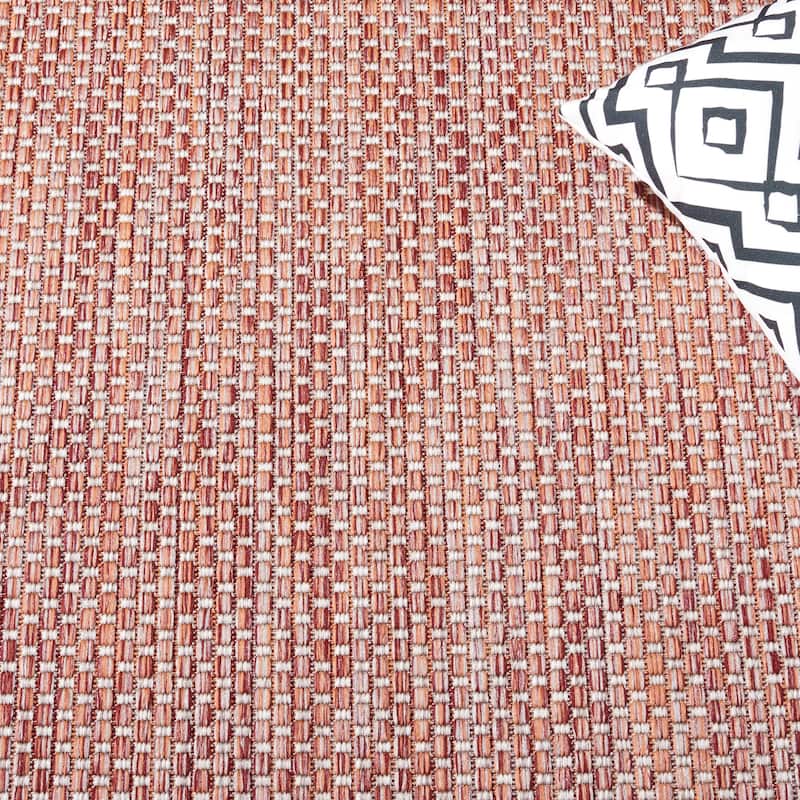 SAFAVIEH Courtyard Jonell Indoor/ Outdoor Patio Backyard Rug
