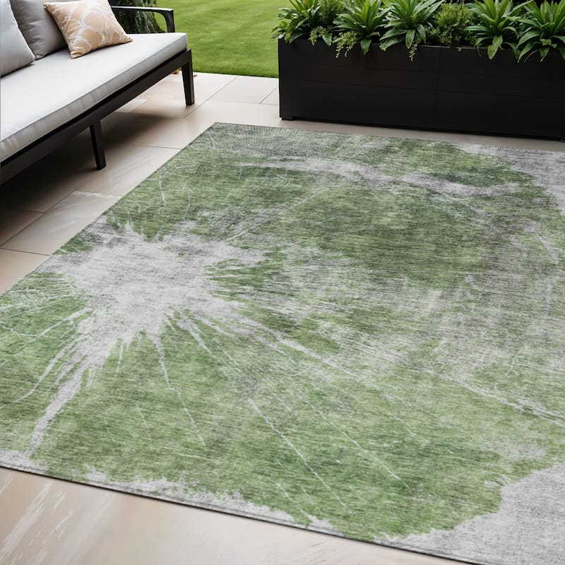 HomeRoots Abstract Transitional Rectangle Outdoor Rug - 5' X 8'