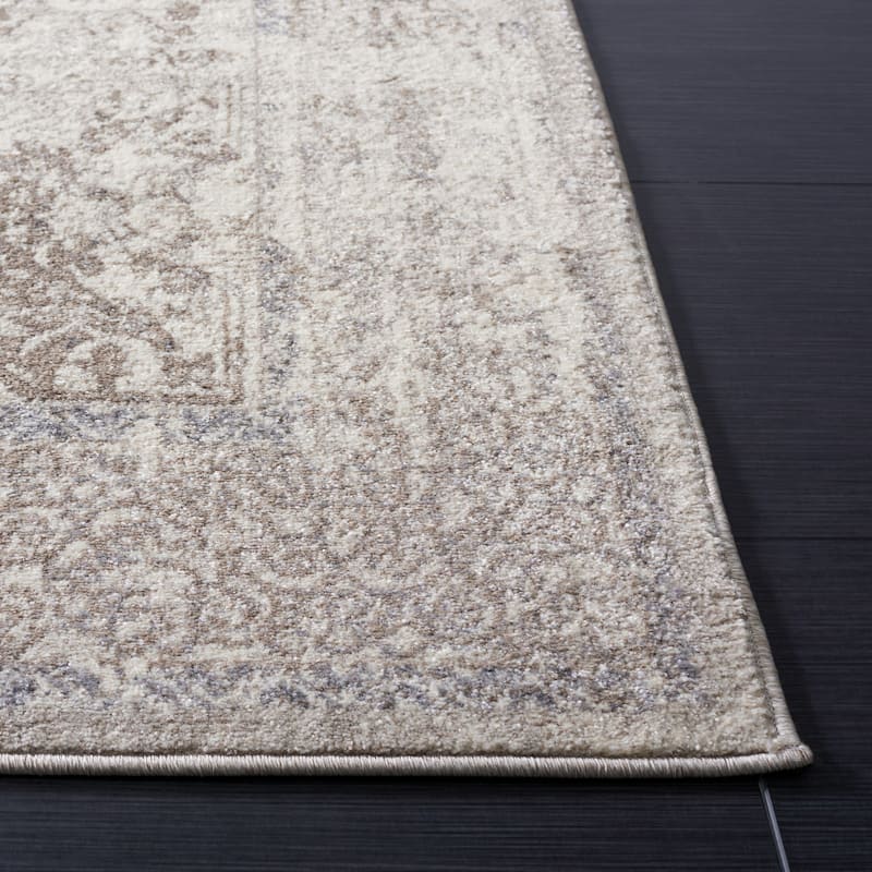 SAFAVIEH Sofia Glenna Vintage Oriental Medallion Rug
