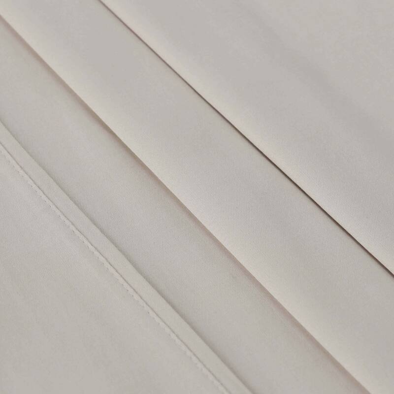 Superior Egyptian Cotton 300 Thread Count Solid Bed Sheet Set