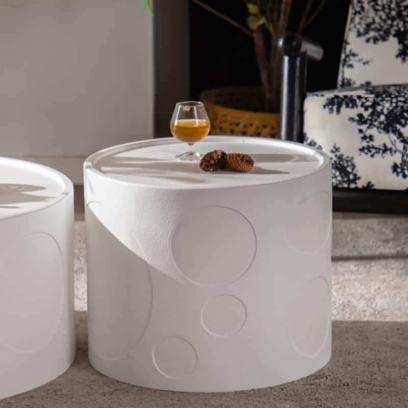 Round Relief End Table, Small Accent Pedestal Side Table, Sturdy Wooden Accent Table for Living Room