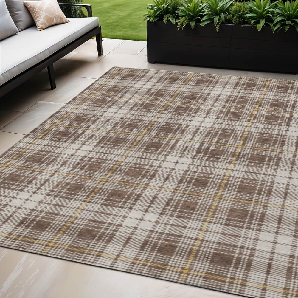 HomeRoots Plaid Transitional Rectangle Outdoor Rug