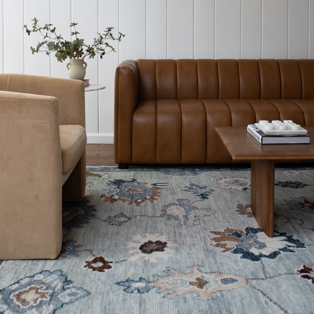 Maylin Traditional Oriental Light Blue/ Blue Area Rug