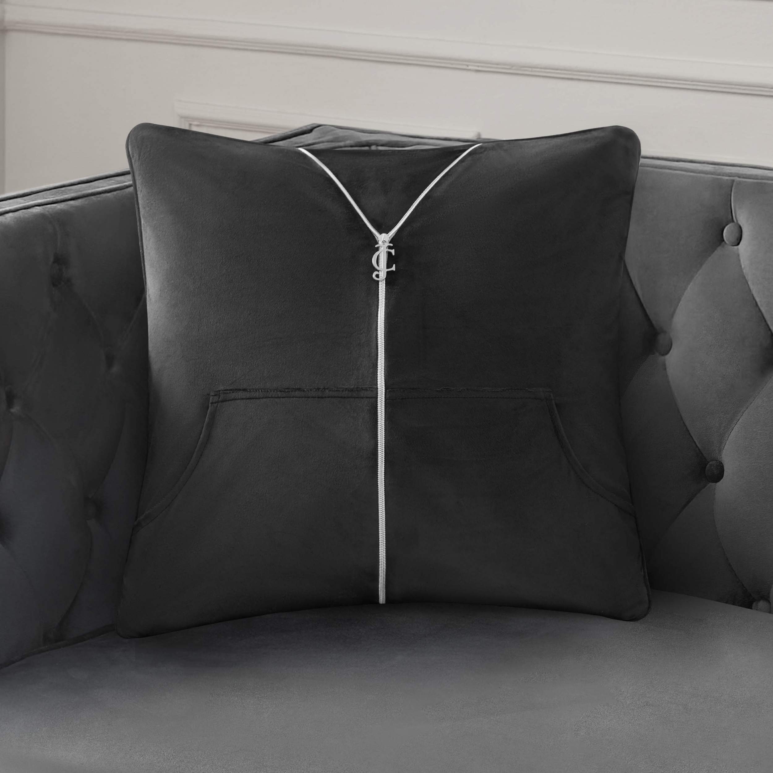 Y/ Project Pillow マフラー Juicy Couture Zippered Tracksuit Pillow 20