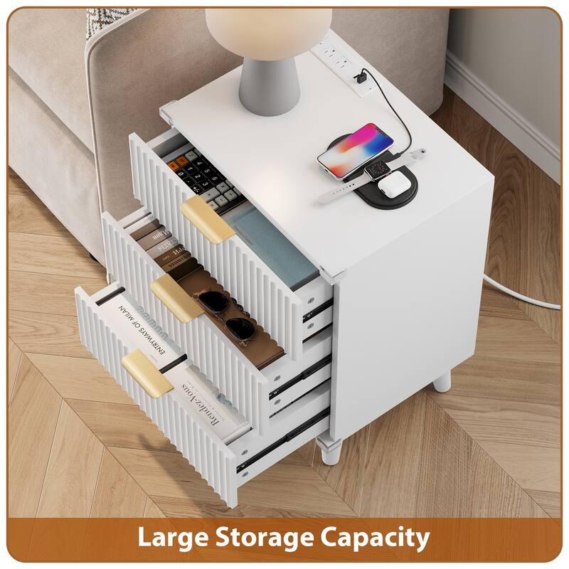 3 Drawer Dresser for Bedroom Nightstand with Charging Station