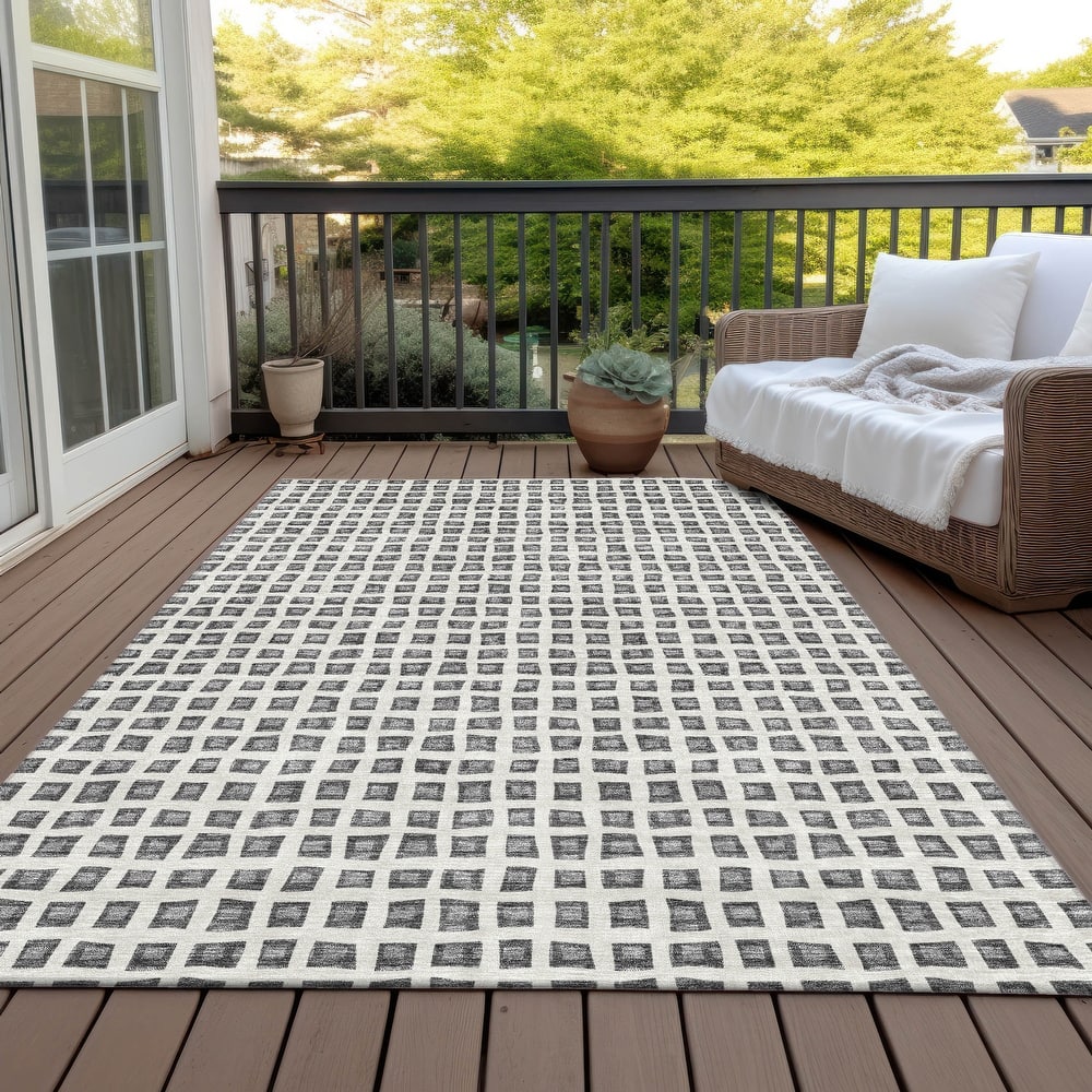 Machine Washable Indoor/ Outdoor Chantille Squares Rug