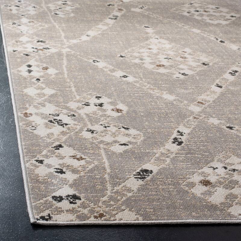 SAFAVIEH Montage Erinda Indoor/ Outdoor Waterproof Patio Backyard Rug