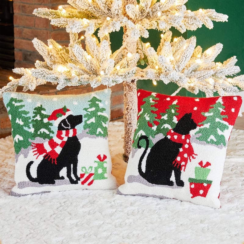 Glitzhome 14"L Hooked Dog Cat Christmas Throw Pillow Festival Home Office Decor