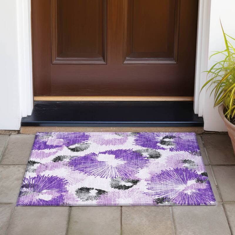 Machine Washable Indoor/Outdoor Modern Floral Chantille Rug - Purple - 1'8" x 2'6"