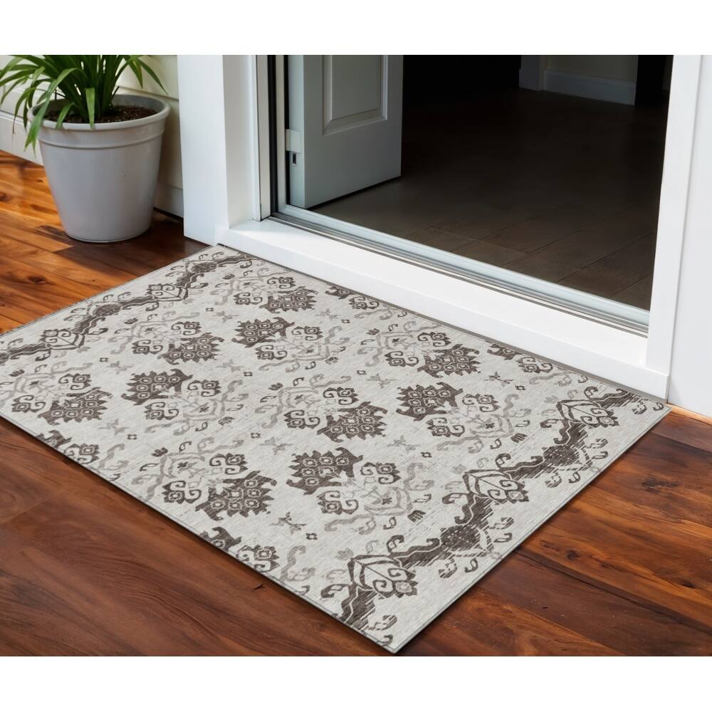 HomeRoots Oriental Transitional Rectangle Outdoor Rug