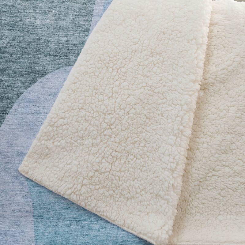 Premium Machine Washable Casual Contemporary Sherpa Throw Blanket