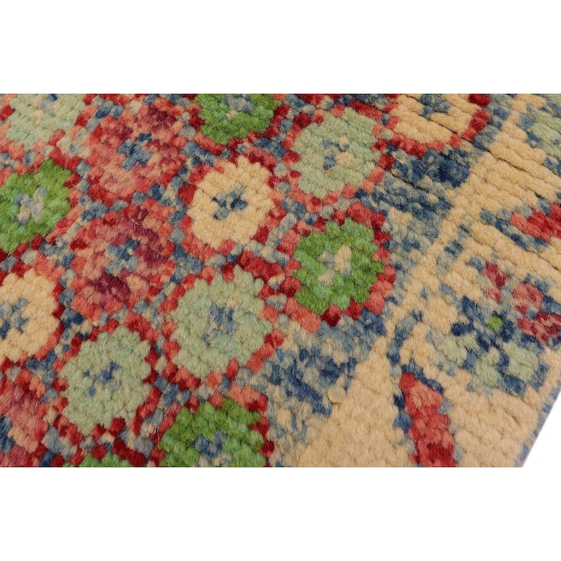 Shabby Chic Balochi Bravo Red/Beige Hand Knotted Wool Rug - 4'0'' x 5'11''