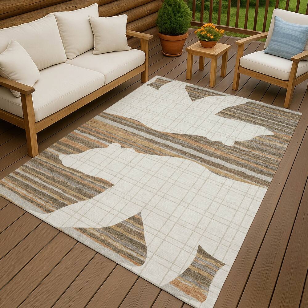 Machine Washable Indoor/ Outdoor Aurora Bear Chantille Rug