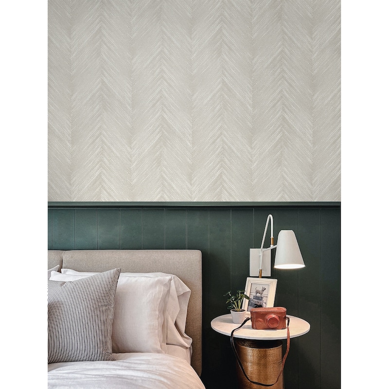 Seabrook Designs Otto Geometric Chevron Non-Woven Unpasted Wallpaper