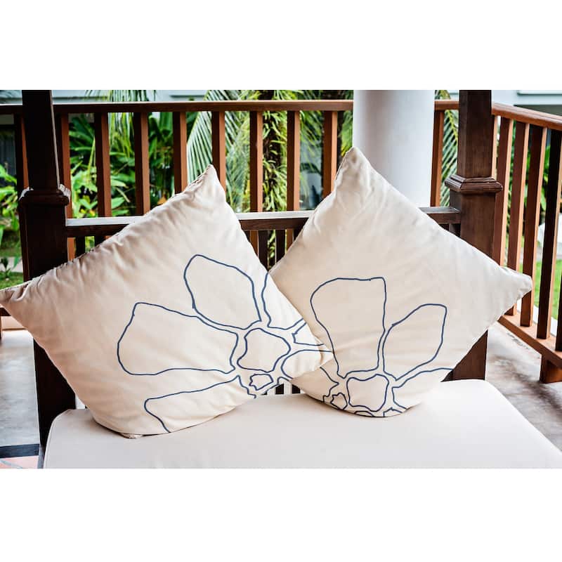 Petal Lines Indoor/Outdoor Throw Pillow