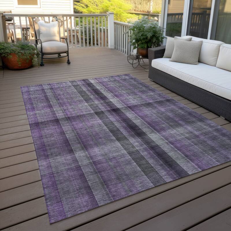 Machine Washable Indoor/ Outdoor Modern Plaid Chantille Rug