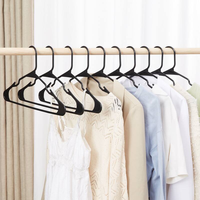 VECELO Plastic Adult Hangers Holds Up To 10 Lbs(25/50 Packs Option), Clothes Hangers