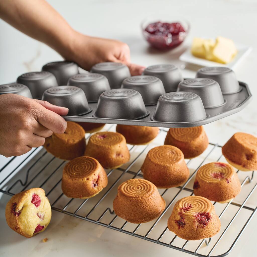 Circulon Bakeware Nonstick Muffin Pan, 12-Cup, Gray