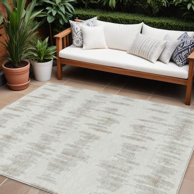 HomeRoots Striped Transitional Rectangle Outdoor Rug