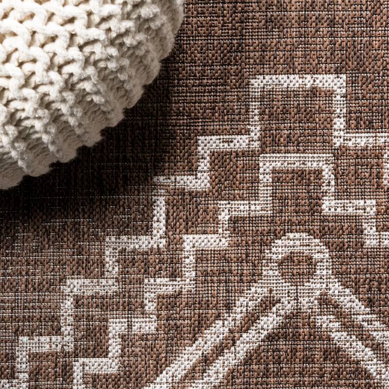 JONATHAN Y Carwa Diamond Tribal Medallion Indoor/Outdoor Area Rug