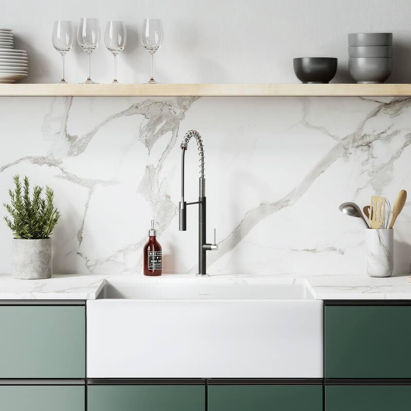 Swiss Madison SM-KS27 Lyon 30" Farmhouse Single Basin Fireclay Kitchen - White