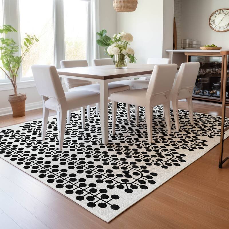 Machine Washable Indoor/ Outdoor Modern Ailey Chantille Rug