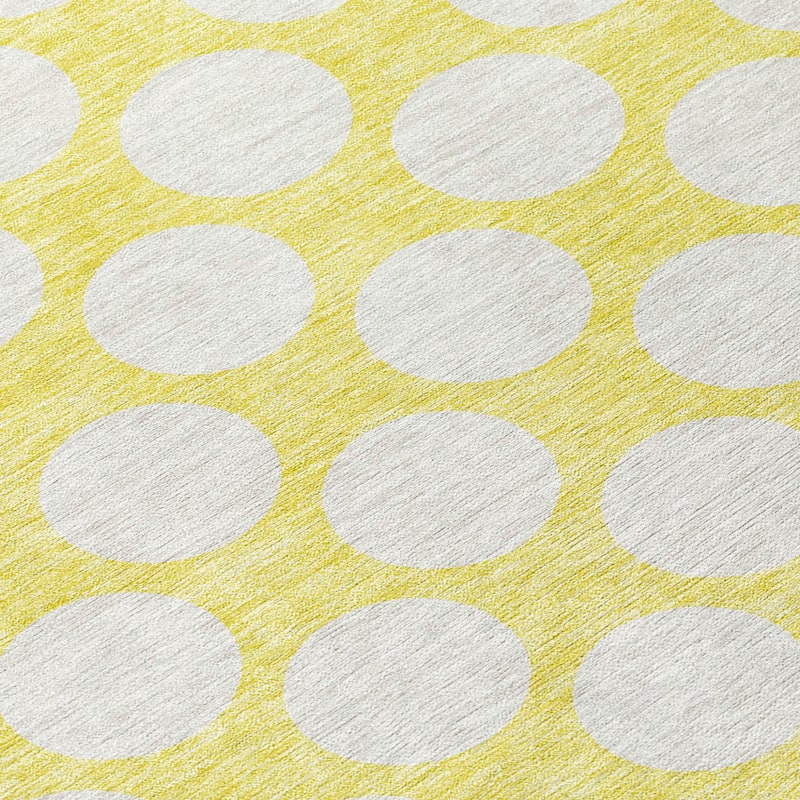 HomeRoots Polka Dot Transitional Rectangle Outdoor Rug
