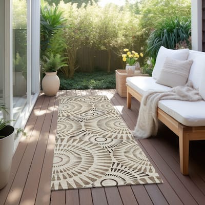Machine Washable Indoor/ Outdoor Chantille Contemporary Burst Rug