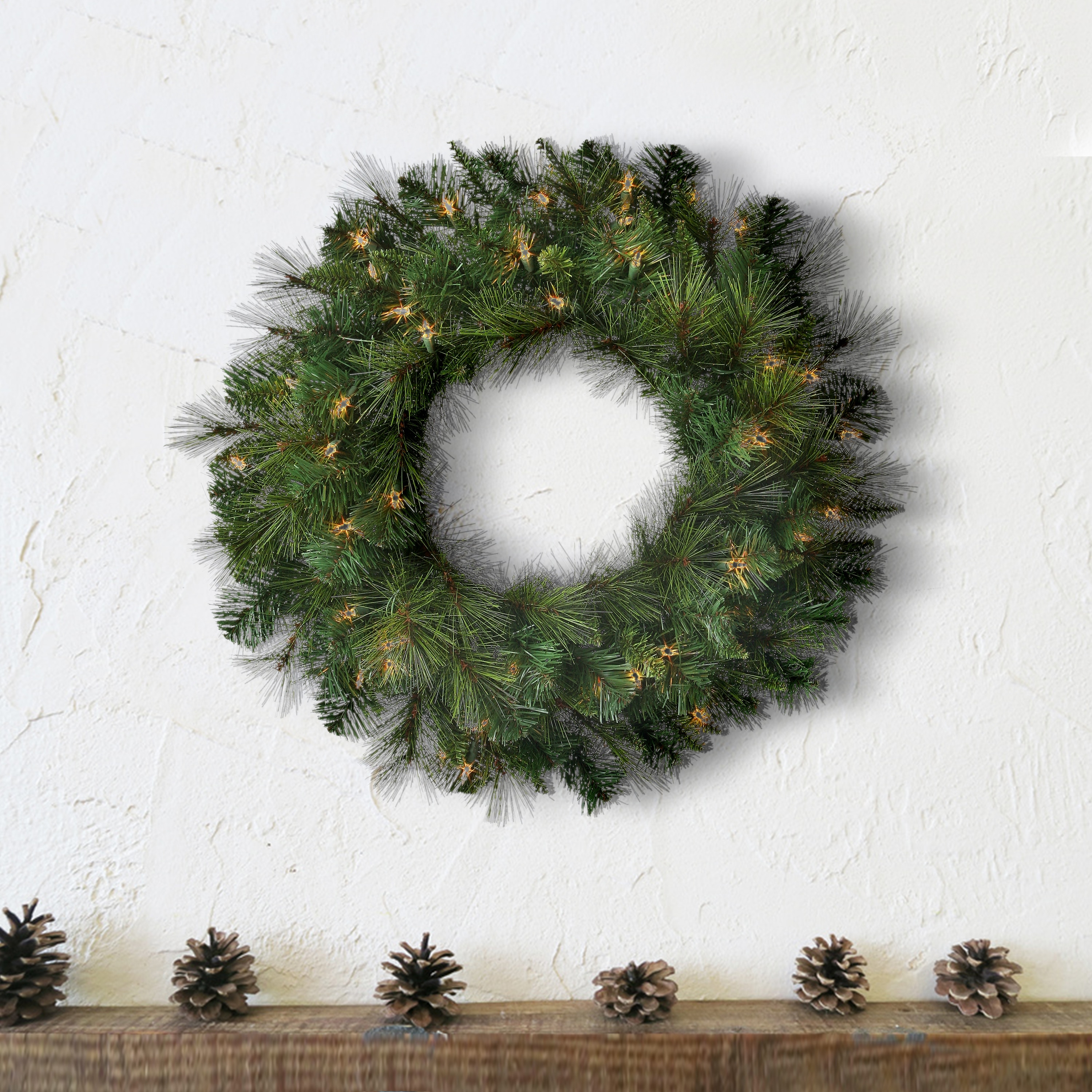 24" Pre-lit Deluxe Belgium Wreath 50 Clear lights - Natural Green