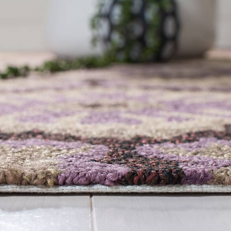 SAFAVIEH Handmade Four Seasons Nevyana Floral Rug
