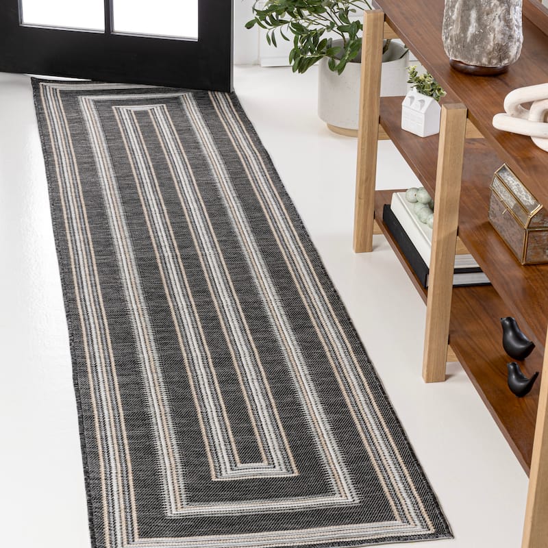 JONATHAN Y Reversible Eryx Classic Nautical Mitre Stripe Machine-Washable Indoor/Outdoor Rug