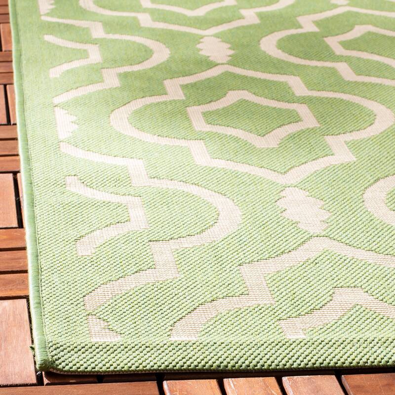SAFAVIEH Courtyard Ketty Indoor/ Outdoor Waterproof Patio Backyard Rug