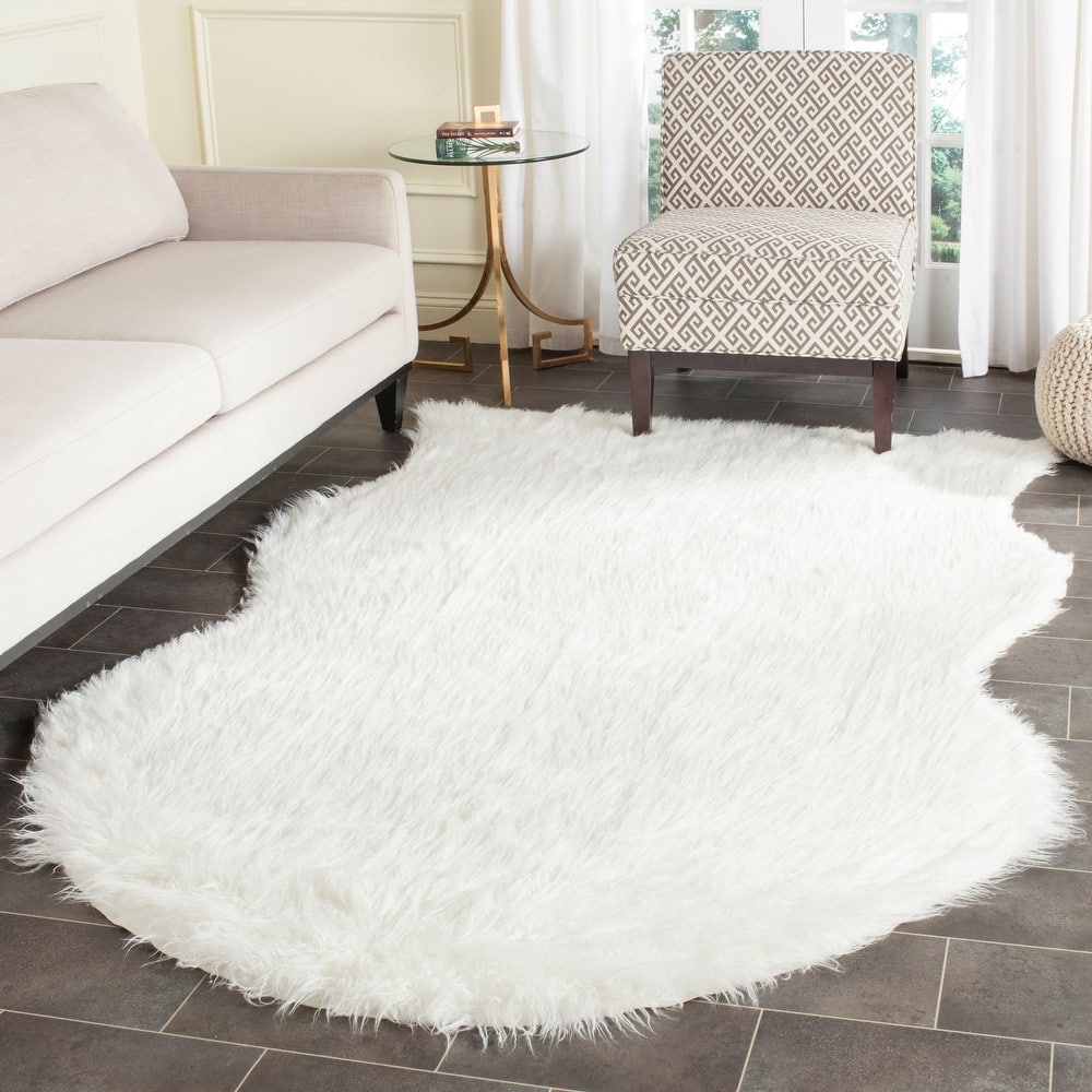 SAFAVIEH Faux Sheep Heleri Mellisa Shag Solid Rug