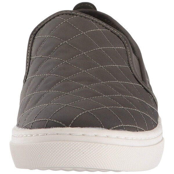 skechers quilted shoes