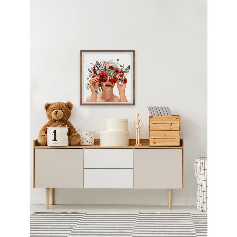 Pretty Portraits Framed Wall Art, Elegant Home Touch - Sophisticated Artwork for Refined Décor