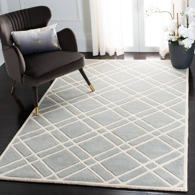 SAFAVIEH Handmade Chatham Geronda Modern Moroccan Wool Rug - 8' x 10' - Grey/Ivory