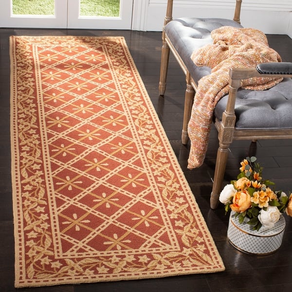 slide 1 of 19, SAFAVIEH Handmade Chelsea Brittnee French Country Wool Rug 2'6" x 6' Runner - Rust/Ivory