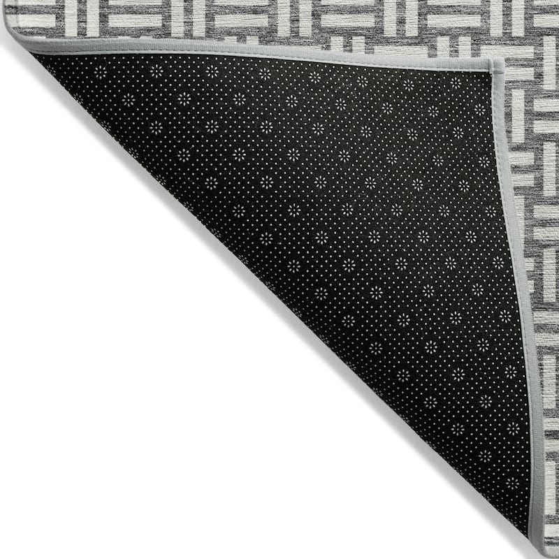 HomeRoots Geometric Transitional Rectangle Outdoor Rug