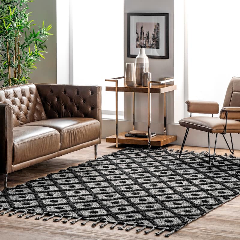 Nuloom Jinny Moroccan Wool Tasseled Area Rug - 3' x 5' - Dark Grey