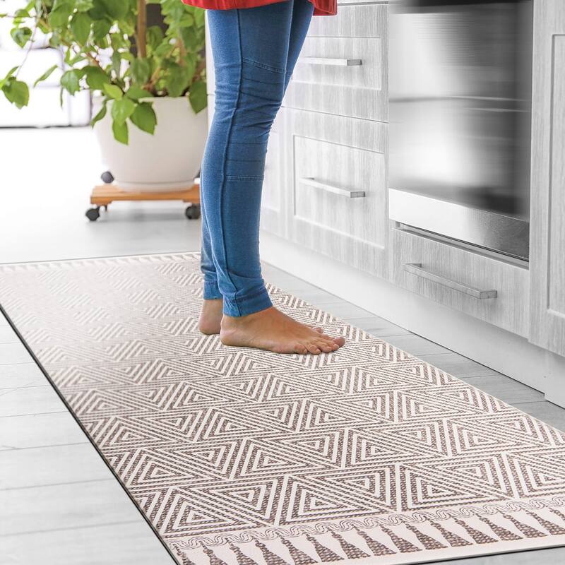 World Rug Gallery Contemporary Geometric Anti-Fatigue Standing Mat