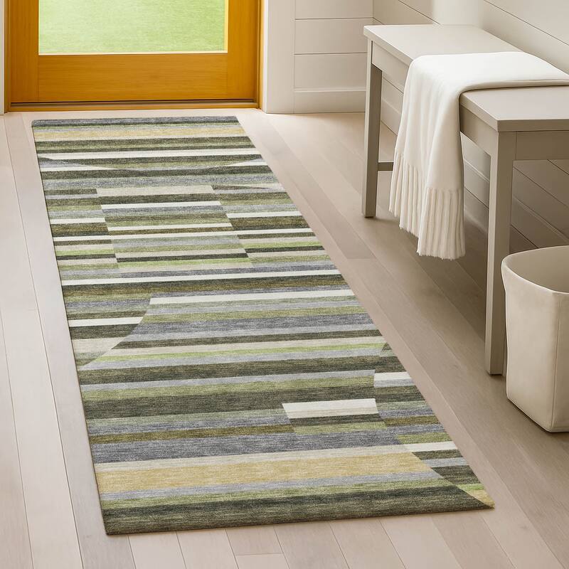 Machine Washable Indoor/ Outdoor Modern Cokedale Chantille Rug