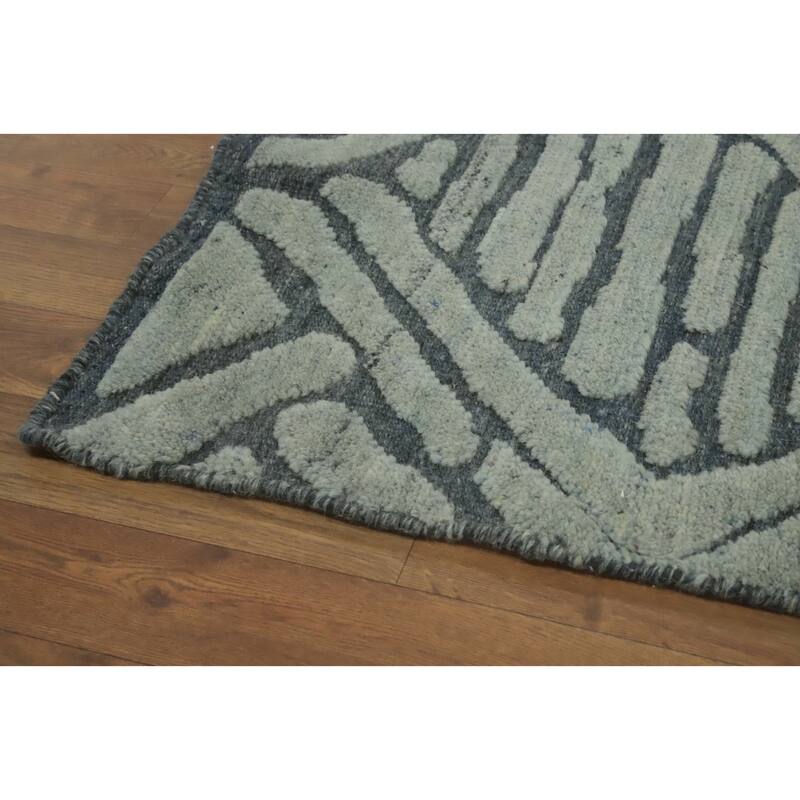 Contemporary Wool Abstract Indian Area Rug, Handmade Modern Carpet - 8' 6'' X 5' 6''