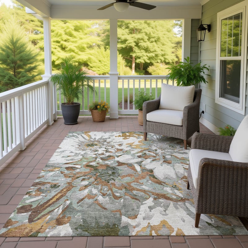 Machine Washable Indoor/ Outdoor Abstract Floral Chantille Rug