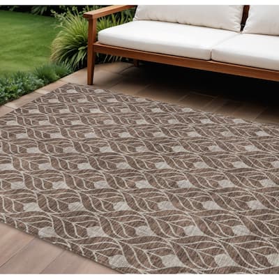 HomeRoots Geometric Transitional Rectangle Outdoor Rug