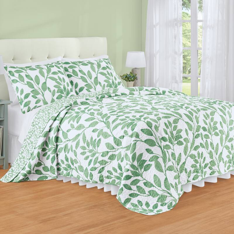 Brady Reversible Oversized Two-Tone Leaf Design Quilt - Sage - Full/Queen